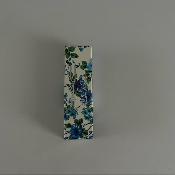 MAC MATTE LIPSTICK / RICHARD QUINN - Picture 2 of 3